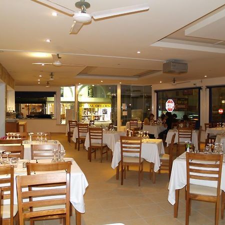 Daphne Hotel Apartments Cyprus Paphos Exterior foto